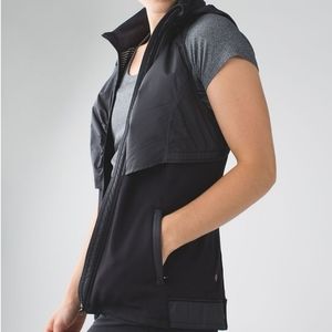 Lululemon Kanto Catch Me Black Vest